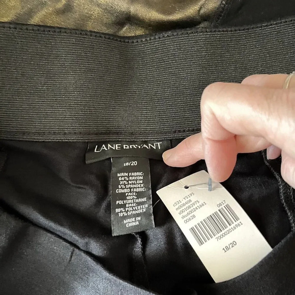 LANE BRYANT Size 18/20 Black With A Gold Finish Faux Leather Insert Leggings - Picture 11 of 12